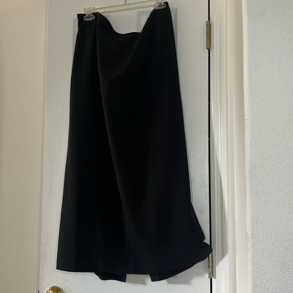 Kasper Dresses & Skirts - KASPER SKIRT